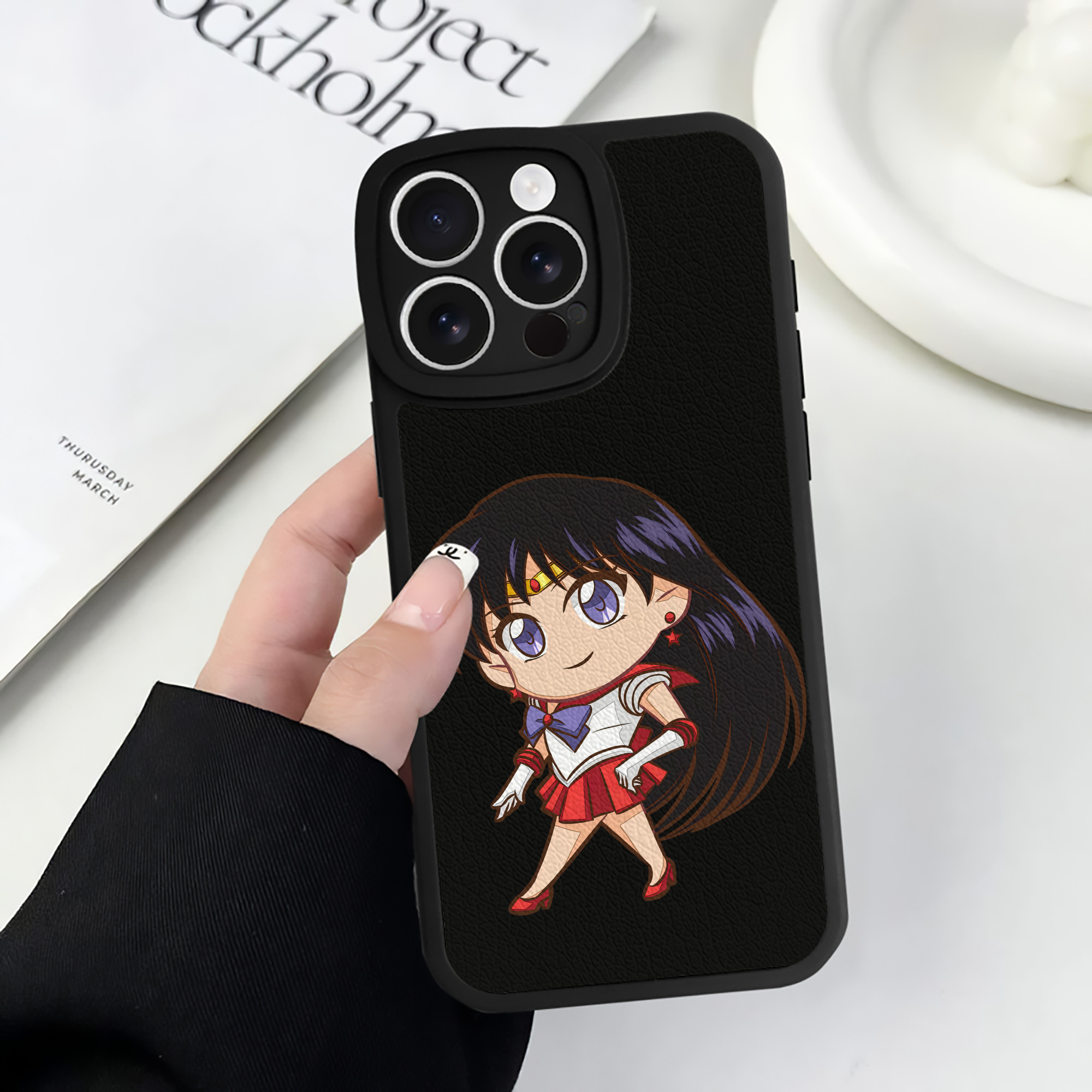 （画像用） 美少女戦士セーラームーン 火野レイ ひの レイ Sailor Moon Hino Rei （セーラーマーズ,Sailor Mars） 【iPhone 16シリーズ対応】シリコンスマホケース（レザー調） 材質：シリコン